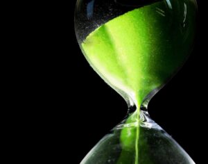 復縁を望むあなたに最適な連絡タイミングは占いでどう知る？